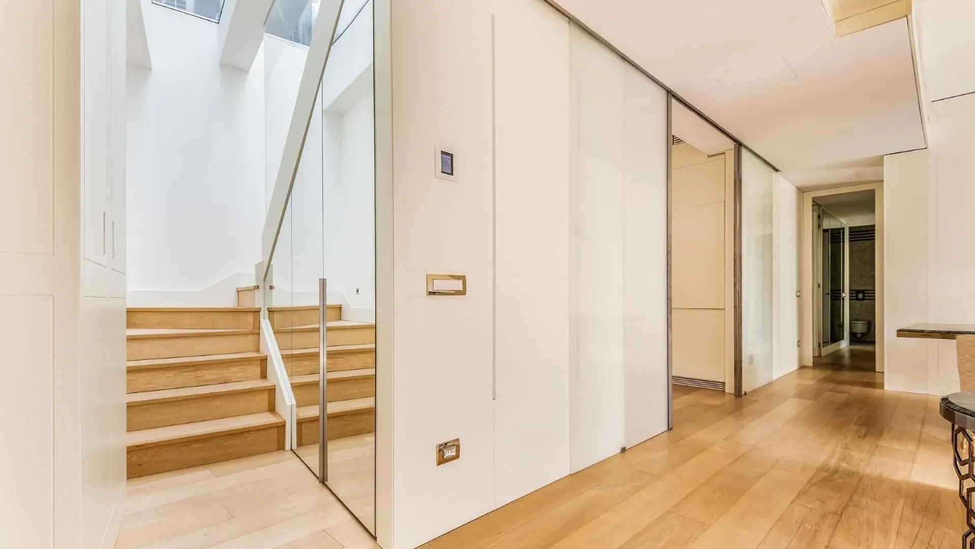 Super Luxury Penthouse Piazza Duomo Milano Apartment 0*, Milan